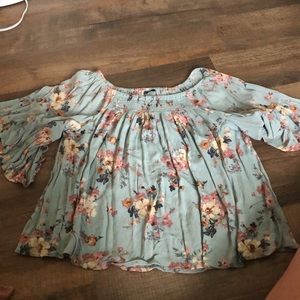 Off the Shoulder blouse